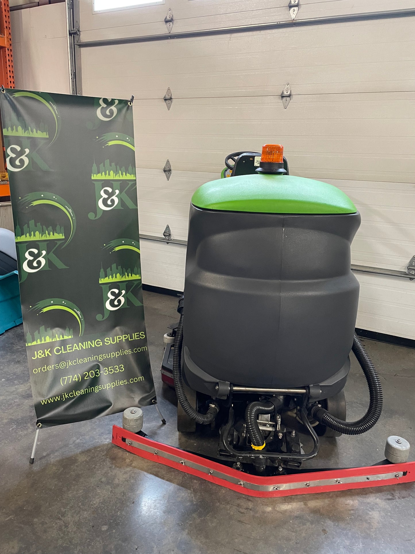 CT230 Ride On Floor Scrubbers (REFURBISHED)
