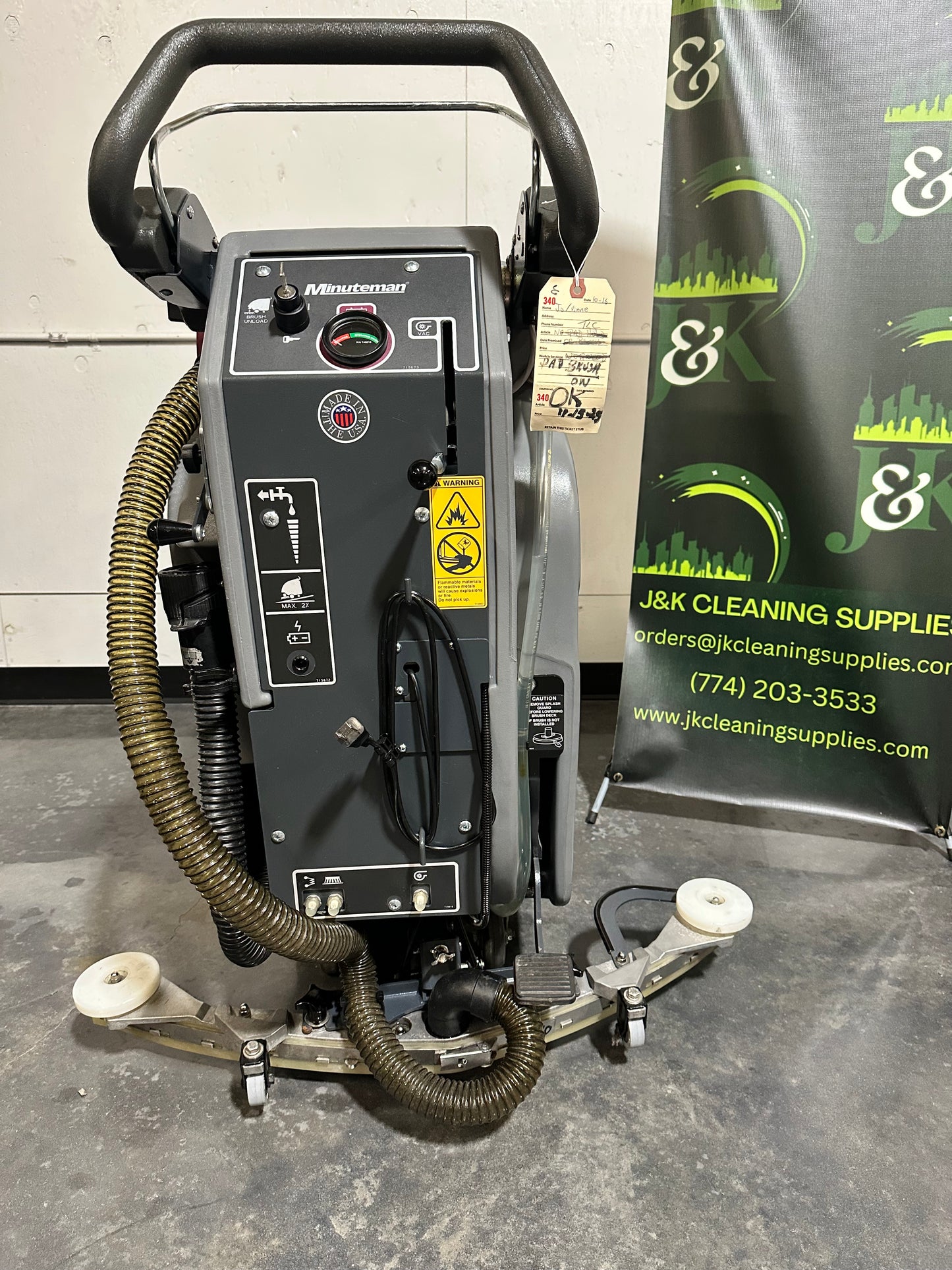 **Refurbished** Minuteman E20BDQPG Walk Behind Disc Brush Drive Floor Scrubber Cordless, 20 Inch, 12 Gallon