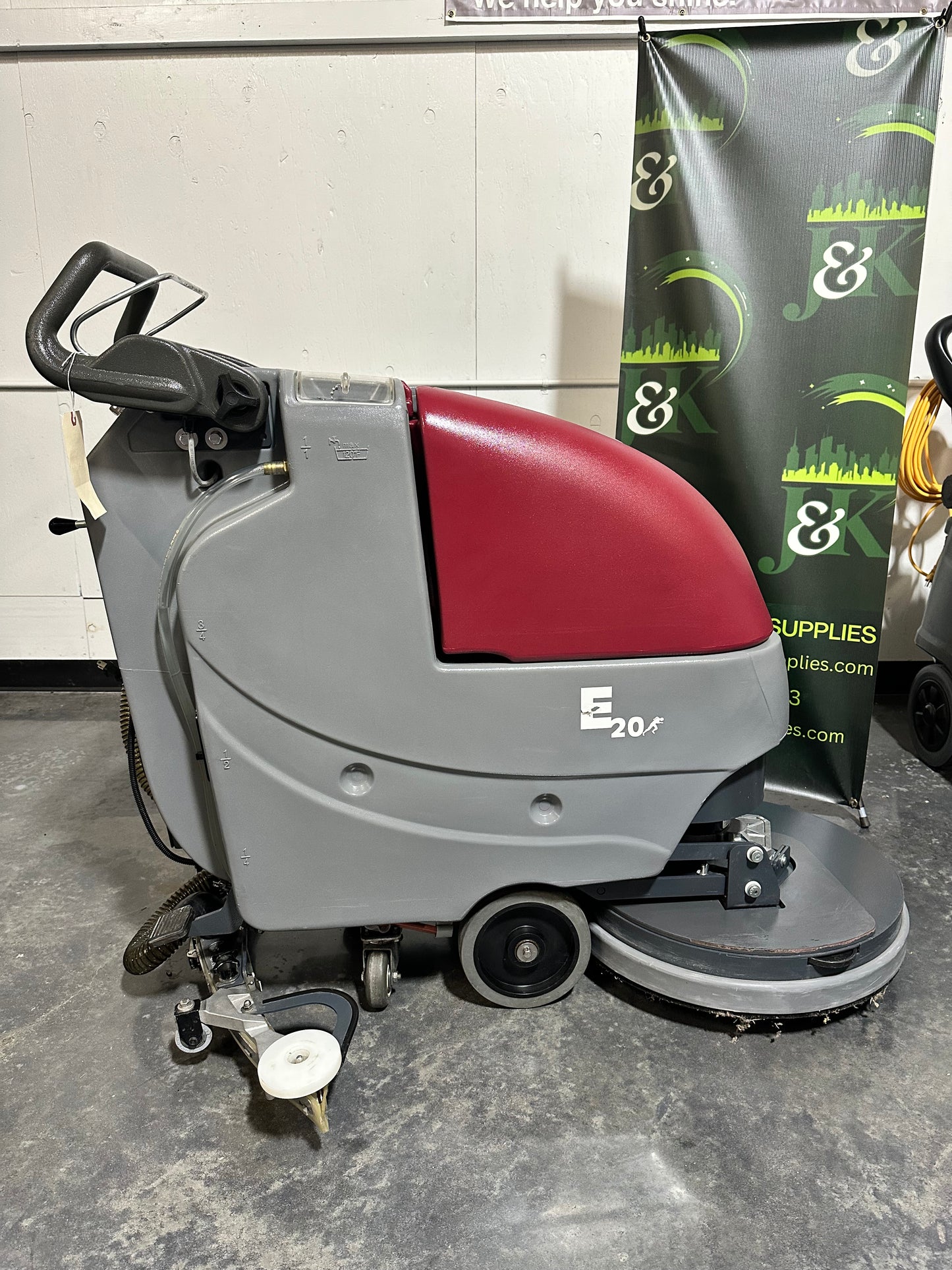 **Refurbished** Minuteman E20BDQPG Walk Behind Disc Brush Drive Floor Scrubber Cordless, 20 Inch, 12 Gallon