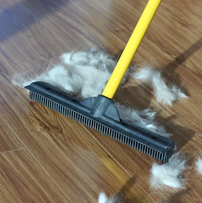 12" FURemover Broom